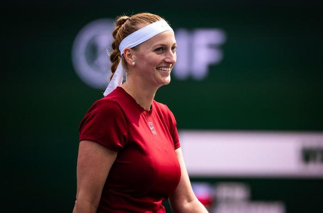 科维托娃在老鹰比赛中出色防守，重返赛场引发热议！